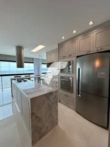 Apartamento com 4 Quartos à venda, 180m² no Meia Praia, Itapema