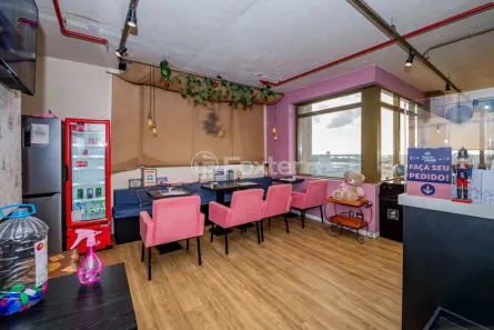 Sala Comercial à venda, 47m² no São Geraldo, Porto Alegre