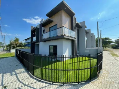 Casa com 3 Quartos à venda, 117m² no Salinas, Balneário Barra do Sul