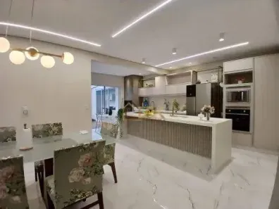Sobrado com 4 Quartos à venda, 160m² no Caxangá, Suzano