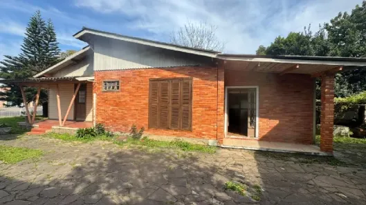 Casa com 3 Quartos para alugar, 100m² no Vila Nova, Porto Alegre