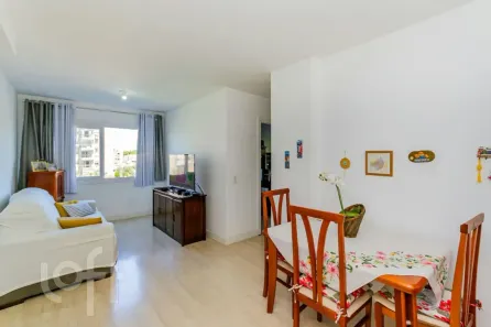 Apartamento com 2 Quartos à venda, 60m² no São Sebastião, Porto Alegre