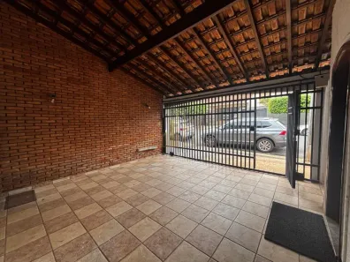 Ponto Comercial com 4 Quartos para alugar, 100m² no Centro, Bauru