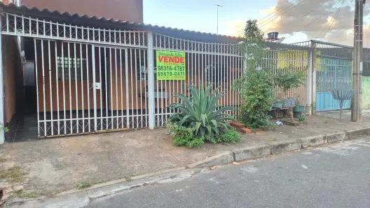 Casa com 4 Quartos à venda, 150m² no Recanto das Emas, Brasília