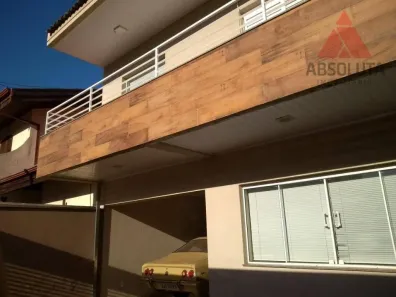 Casa com 3 Quartos à venda, 167m² no Parque Novo Mundo, Americana
