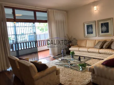 Casa com 5 Quartos à venda, 305m² no Morada da Colina, Uberlândia