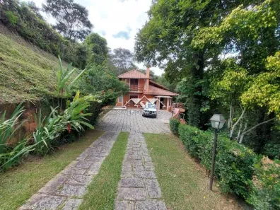 Casa com 3 Quartos à venda, 240m² no Itaipava, Petrópolis
