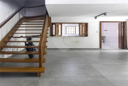 Sobrado com 2 Quartos para venda ou aluguel, 95m² no Pinheiros, São Paulo