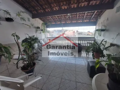 Sobrado com 3 Quartos à venda, 180m² no Vila Yolanda, Osasco