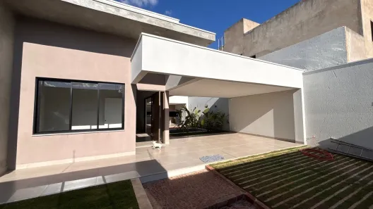Casa com 3 Quartos à venda, 222m² no Jardim Karaíba, Uberlândia