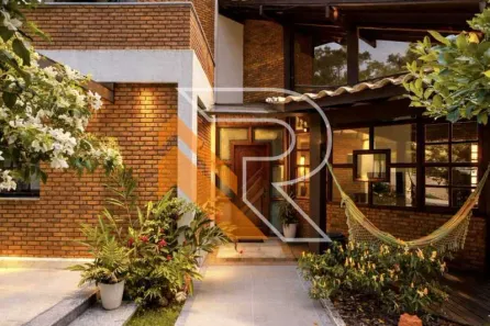 Casa de Condomínio com 4 Quartos à venda, 354m² no Camboinhas, Niterói
