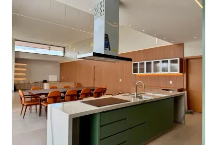 Casa com 4 Quartos à venda, 255m² no Residencial Villagio Toscana, Goiânia