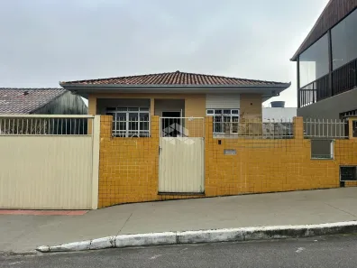 Casa com 5 Quartos à venda, 300m² no Serraria, São José