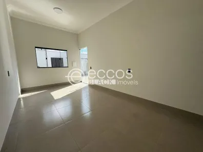 Casa com 3 Quartos à venda, 120m² no Laranjeiras, Uberlândia