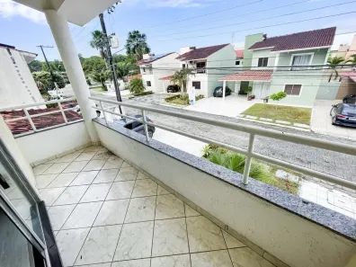 Casa de Condomínio com 4 Quartos à venda, 230m² no São José Operário, Manaus