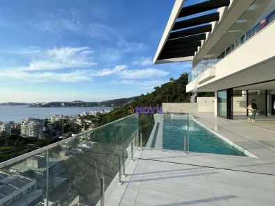 Casa de Condomínio com 4 Quartos à venda, 600m² no Charitas, Niterói