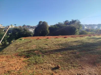 Lote/Terreno à venda, 360m² no Parque Xangri-Lá, Contagem