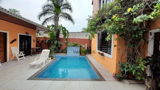 Casa com 5 Quartos à venda, 240m² no Guaiúba, Guarujá
