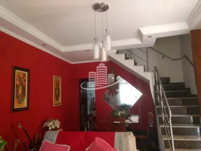Sobrado com 4 Quartos à venda, 200m² no Jardim Valéria, Guarulhos