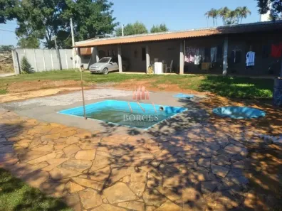 Fazenda/Sítio com 3 Quartos à venda, 216m² no Residencial Alvorada, Araçoiaba da Serra