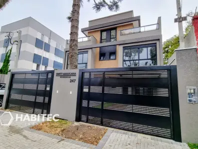 Sobrado com 4 Quartos à venda, 150m² no Água Verde, Curitiba
