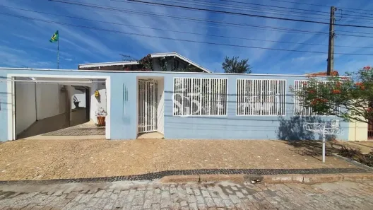 Casa com 4 Quartos à venda, 297m² no Vila São José, Valinhos