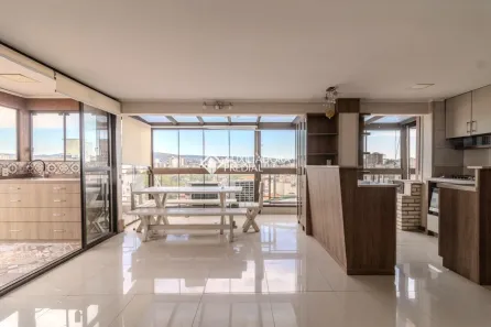 Cobertura com 3 Quartos para alugar, 230m² no Santa Cecília, Porto Alegre