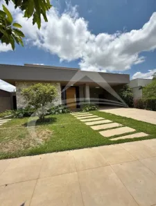 Casa com 3 Quartos para alugar, 250m² no Condomínio Vila Toscana, Araçatuba