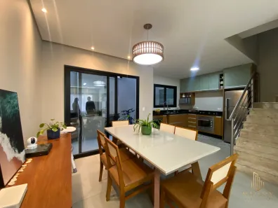 Sobrado com 3 Quartos à venda, 116m² no Boqueirão, Curitiba