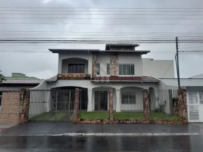 Casa com 4 Quartos para alugar, 200m² no São Judas, Itajaí