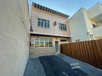 Casa com 3 Quartos para alugar, 150m² no Irajá, Rio de Janeiro