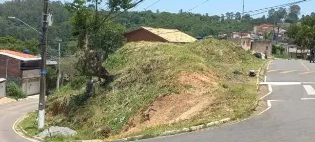 Lote/Terreno à venda, 150m² no Jardim Araruama, Cotia