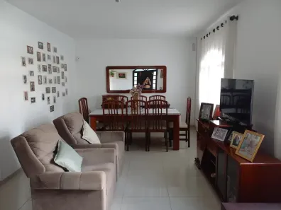 Sobrado com 4 Quartos à venda, 156m² no Barreiros, São José
