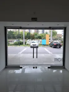 Ponto Comercial para alugar, 57m² no Chácara das Pedras, Porto Alegre