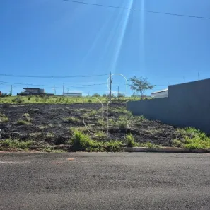 Lote/Terreno à venda, 200m² no Antenor Barion, Marília