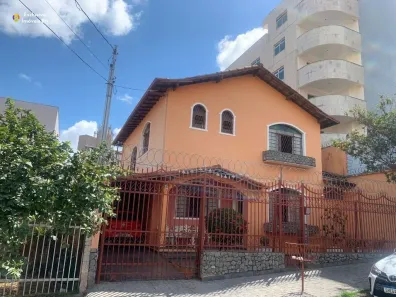 Casa com 4 Quartos à venda, 330m² no Cidade Nova, Belo Horizonte