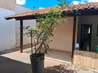 Casa com 3 Quartos à venda, 71m² no Parque Igaçaba, Araraquara