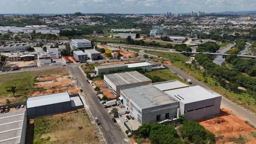 Galpão/Depósito/Armazém para venda ou aluguel, 1395m² no Centro Empresarial Sorocaba, Sorocaba