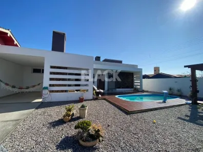 Casa com 3 Quartos à venda, 192m² no Passo de Torres, Passo de Torres