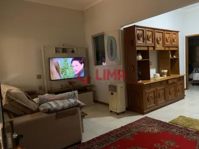 Sobrado com 4 Quartos à venda, 268m² no Núcleo Residencial Presidente Geisel, Bauru