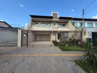 Sobrado com 5 Quartos à venda, 249m² no Jardim América, Goiânia