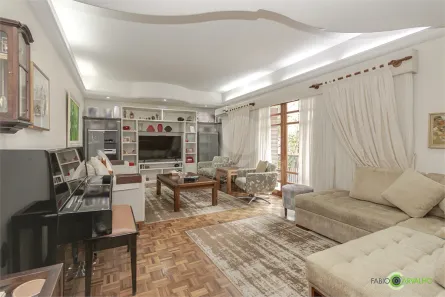 Casa com 3 Quartos à venda, 580m² no Jardim Lindóia, Porto Alegre