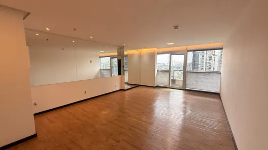 Sala Comercial para alugar, 43m² no Vila Gertrudes, São Paulo