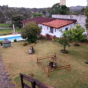 Fazenda/Sítio com 3 Quartos à venda, 135m² no centro, Biritiba Mirim