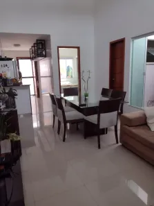 Casa com 2 Quartos à venda, 75m² no Jardim Vitória, Macaé