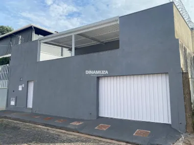 Casa com 3 Quartos à venda, 132m² no Mercês, Uberaba