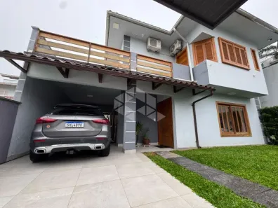 Casa com 3 Quartos para alugar, 238m² no Itaguaçu, Florianópolis