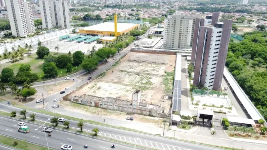 Lote/Terreno com 1 Quarto para alugar, 10058m² no Neópolis, Natal