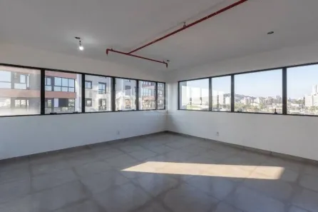 Sala Comercial à venda, 56m² no Cristal, Porto Alegre