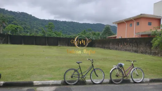 Lote/Terreno com 1 Quarto à venda, 541m² no Enseada, Guarujá